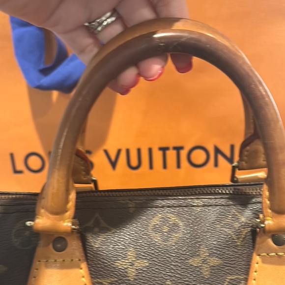 Sold - Picture 5 of 17